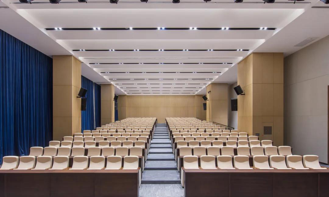 泉州銀行辦公家具定制案例圖片14