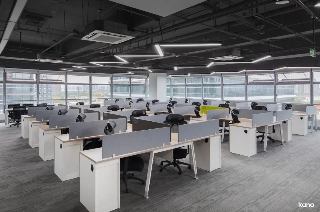 禾邁股份辦公家具工程案例之員工工位搭配