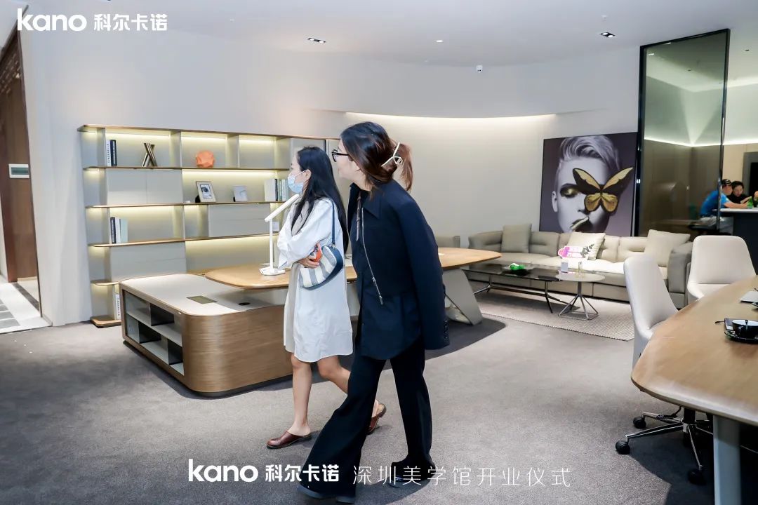 科爾卡諾展廳開業(yè)儀式